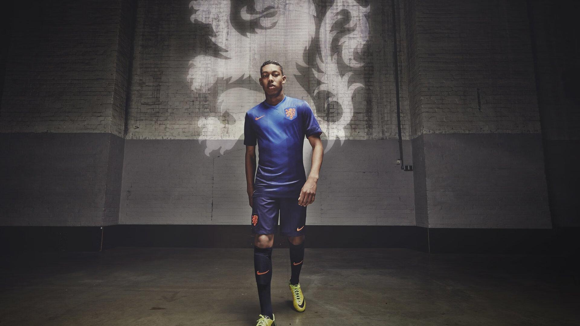 红黑之心昭示忠诚 圣地亚哥社媒比心宣告留队续写传奇