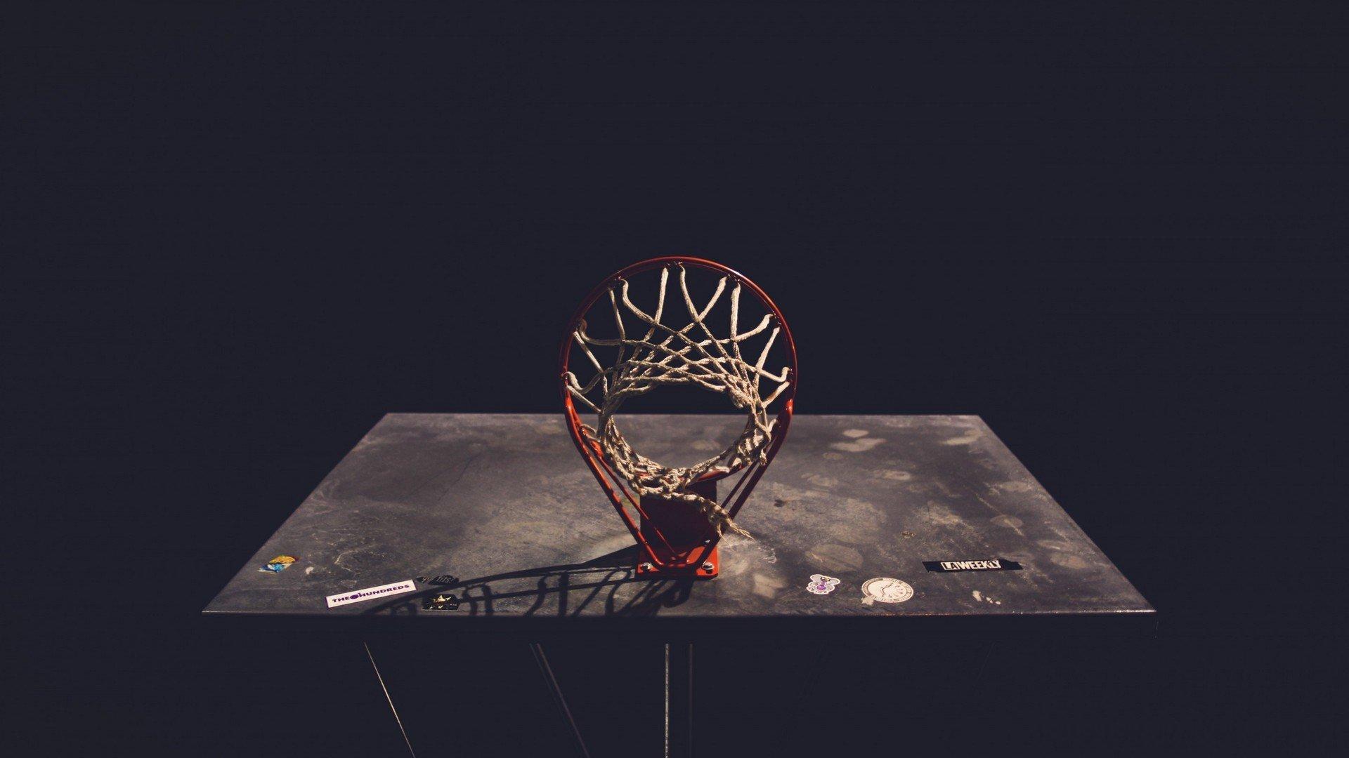 前中超门将转型演艺圈遇意外 片场疑遭真打眼部受伤缝三针