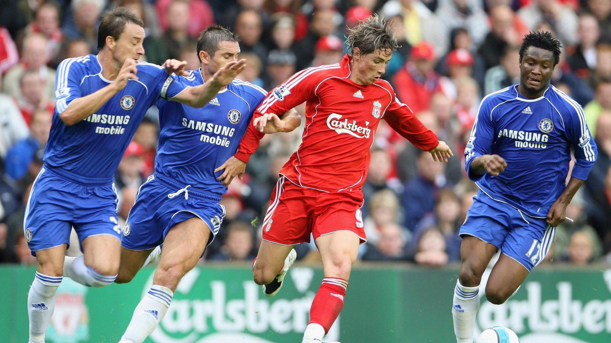 欧冠单日四佳球争艳，卡尔重炮、派尚灵动、纳瓦罗诡谲、古鲁泽塔绝杀入围